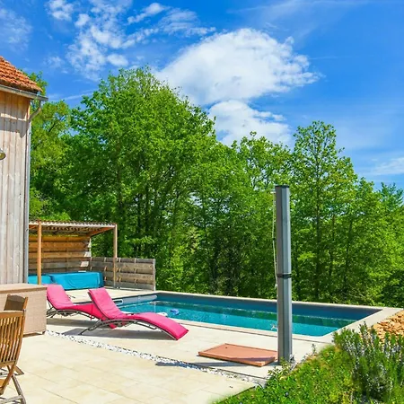 Ecological Tobacco Dryer With Pool Near Sarlat Ferienhaus