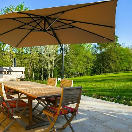 Ferienhaus Ecological Tobacco Dryer With Pool Near Sarlat Finsac